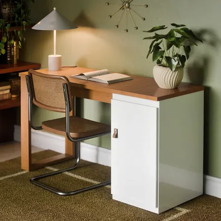 Escrivaninha Mesa Para Computador Paris 115cm Home Office Estudo Escritório Mdf Mdp 1 Porta Armário Lateral Puxador De Couro Cor Branco Canela Canela/branco